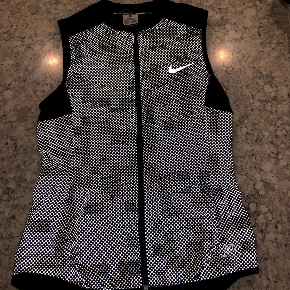 Women’s Nike 800 Aeroloft running vest. XS